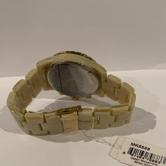 Michael Kors Watch - Picture 5 of 6